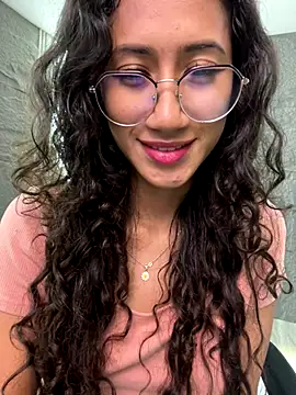 Snapshot of KaitlynLoveCam chatting on 11/05/25, 09:48 KaitlynLoveCam online show from 11/05/25, 09:48