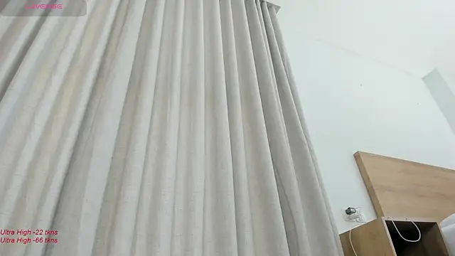 yumisunn online show from 01/25/25, 03:09