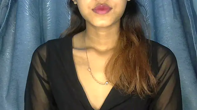 jassi-just18 online show from 02/11/25, 04:24