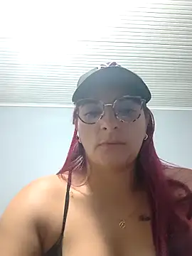 Snapshot of SHARAONELOVE chatting on 02/04/26, 01:55 SHARAONELOVE online show from 02/04/26, 01:55