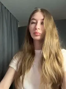 your girl next door online show from 02/04/25, 01:48