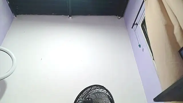 PetiteIvoryQueen19 online show from 01/28/25, 06:27