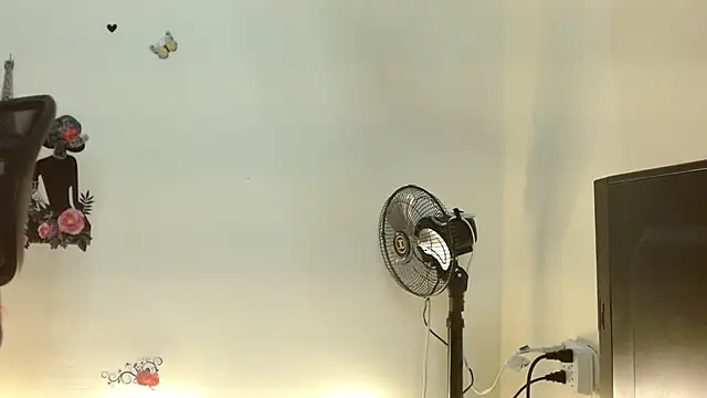 isabela ferrer  online show from 12/26/24, 04:58