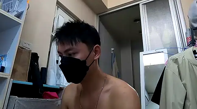 Snapshot of frnk30151 chatting on 12/04/24, 02:04 frnk30151 online show from 12/04/24, 02:04