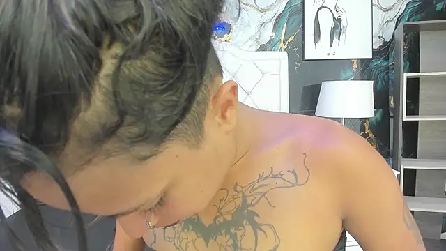 Snapshot of rave_connor chatting on 11/19/25, 07:03 rave connor online show from 11/19/25, 07:03