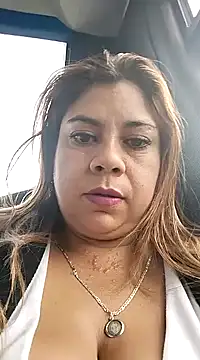 Laura-Hernandez online show from 12/19/24, 10:00