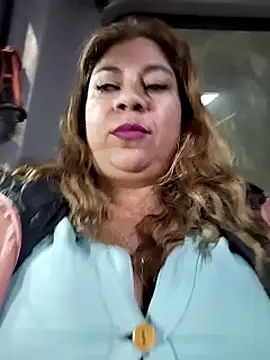 Laura-Hernandez online show from 03/15/25, 03:59