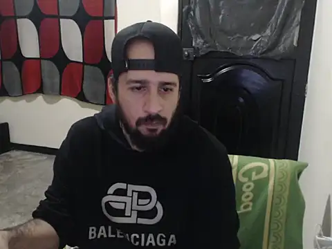 Snapshot of leonamable12 chatting on 02/26/26, 06:45 leonamable12 online show from 02/26/26, 06:45