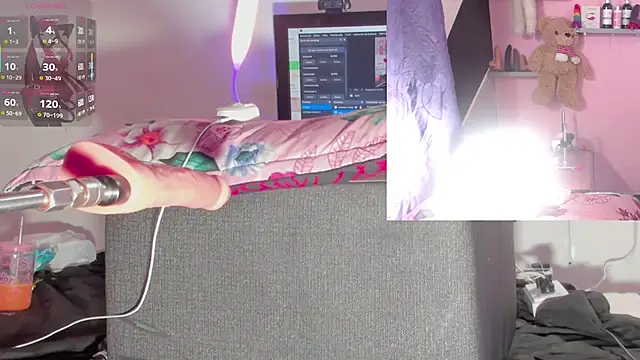 kira touka online show from 11/27/25, 03:08