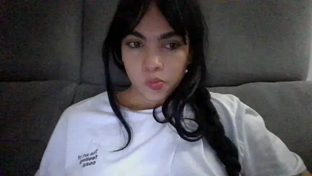 Kiri Cutee online show from 12/05/24, 08:33