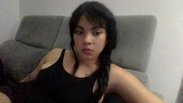 Kiri Cutee online show from 12/12/24, 05:52