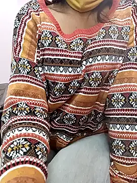 Snapshot of Ananya_34 chatting on 02/18/25, 06:37 Ananya 34 online show from 02/18/25, 06:37