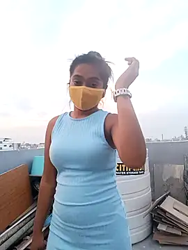 Snapshot of Ananya_34 chatting on 02/19/25, 12:44 Ananya 34 online show from 02/19/25, 12:44