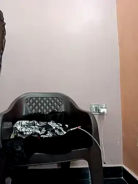 Snapshot of Ananya_34 chatting on 03/12/25, 12:47 Ananya 34 online show from 03/12/25, 12:47