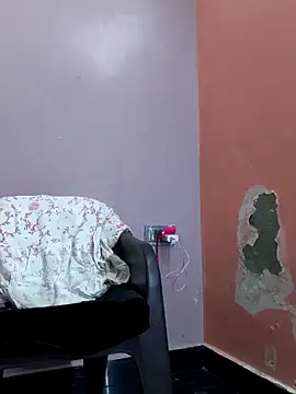 Snapshot of Ananya_34 chatting on 10/21/25, 03:29 Ananya 34 online show from 10/21/25, 03:29