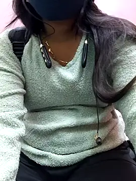 Snapshot of Ananya_34 chatting on 12/01/25, 03:11 Ananya 34 online show from 12/01/25, 03:11