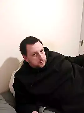 HE-M123 online show from 01/01/25, 10:24