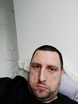 HE-M123 online show from 10/08/25, 04:37