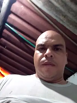 Snapshot of Camilo-31RI chatting on 05/02/26, 11:48 Camilo-31RI online show from 05/02/26, 11:48