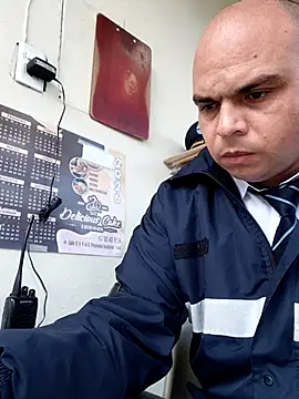 Snapshot of Camilo-31RI chatting on 05/23/26, 11:36 Camilo-31RI online show from 05/23/26, 11:36