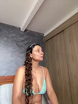 MafeeRoss online show from 03/31/26, 06:41