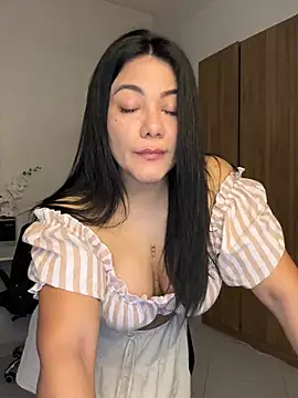 Abril10  online show from 03/10/25, 02:37