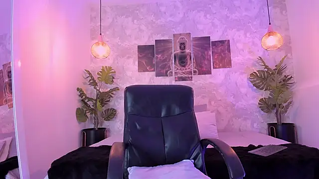 Regan   online show from 03/09/25, 07:23