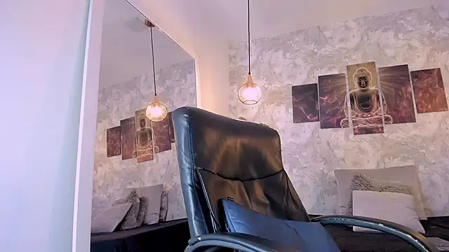 Regan   online show from 09/29/25, 07:02