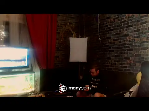 Snapshot of mikeythebestsucker chatting on 03/12/25, 11:12 mikeythebestsucker online show from 03/12/25, 11:12