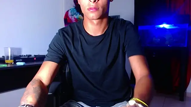 enjoy vibes online show from 10/10/25, 01:59