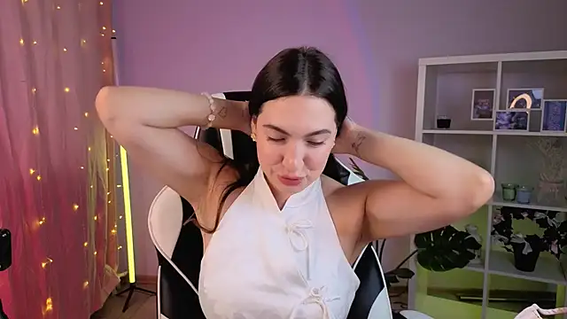 Snapshot of MelissaLovvv chatting on 06/30/26, 04:13 MelissaLovvv online show from 06/30/26, 04:13