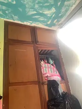 Snapshot of kioluy chatting on 12/04/25, 07:00 kioluy online show from 12/04/25, 07:00