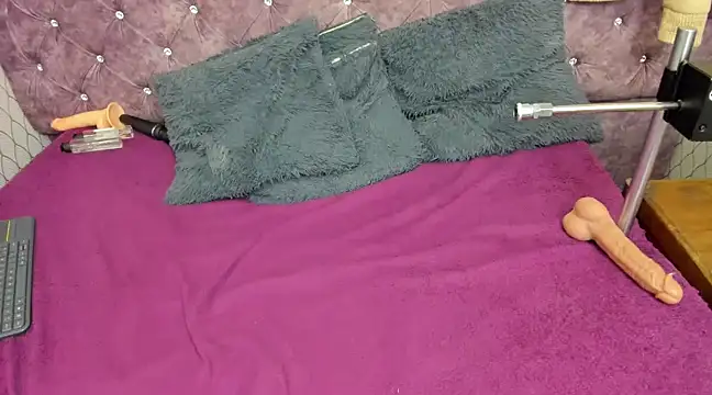 VALENTINA3x online show from 03/17/25, 06:29