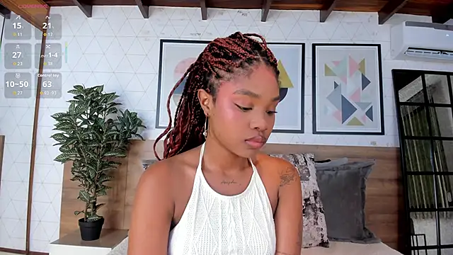 Snapshot of AriaFoster chatting on 09/22/25, 04:58 AriaFoster online show from 09/22/25, 04:58