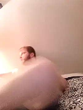 Snapshot of Sexebon01 chatting on 12/10/24, 04:06 Sexebon01 online show from 12/10/24, 04:06