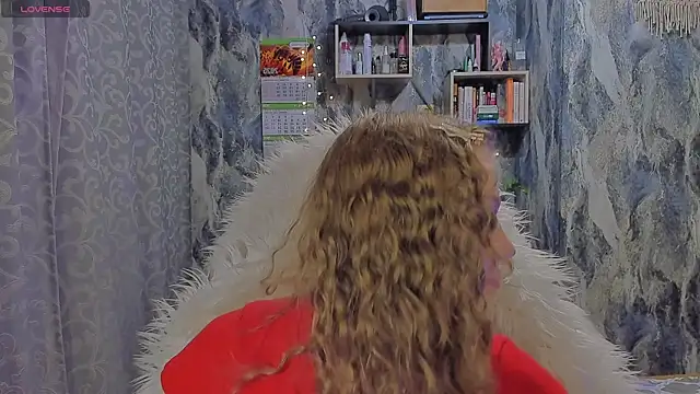 Snapshot of JuxxxsyBunx chatting on 10/04/25, 12:03 JuxxxsyBunx online show from 10/04/25, 12:03