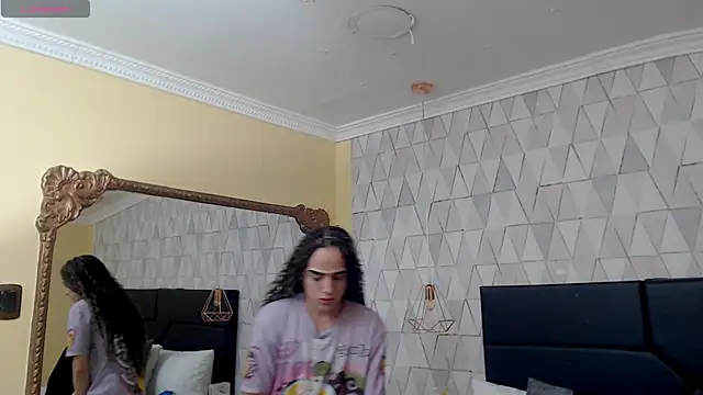 Snapshot of JustinePerry chatting on 03/14/25, 03:59 JustinePerry online show from 03/14/25, 03:59