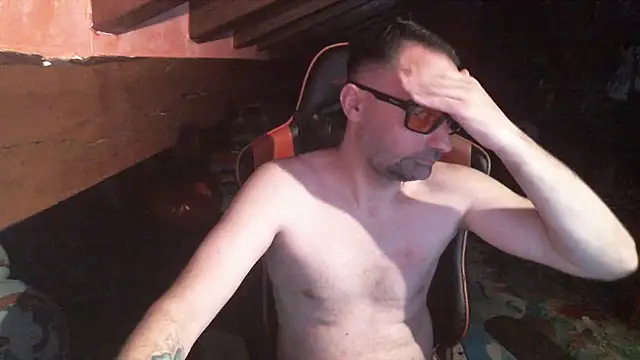 Snapshot of 6996horus chatting on 11/09/25, 04:00 6996horus online show from 11/09/25, 04:00