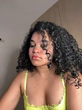 Lucy wilson5 online show from 12/23/24, 03:40