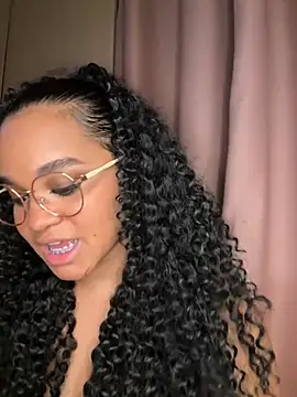 Lucy wilson5 online show from 02/21/25, 07:01