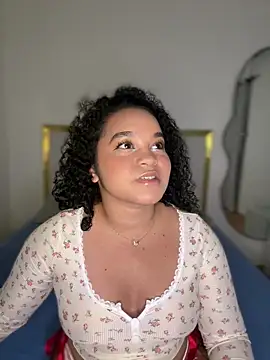 Lucy wilson5 online show from 02/06/26, 03:22