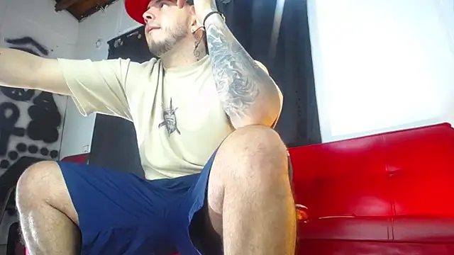 Snapshot of Dexter-T chatting on 12/15/24, 05:56 Dexter-T online show from 12/15/24, 05:56