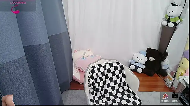 CN-Doudou online show from 10/24/25, 02:41