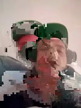 Snapshot of sexsuchti80 chatting on 02/27/25, 11:10 sexsuchti80 online show from 02/27/25, 11:10