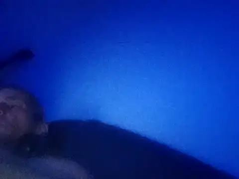 Snapshot of sexsuchti80 chatting on 10/05/25, 12:53 sexsuchti80 online show from 10/05/25, 12:53