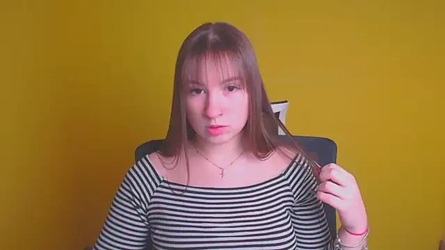 Evelina GG online show from 02/05/25, 10:41