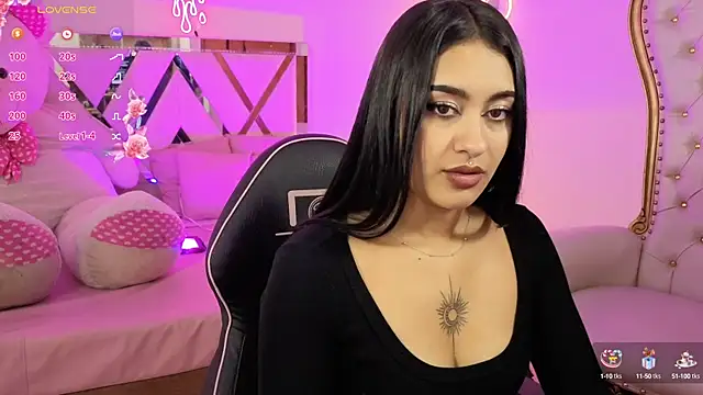 Moonshine tay online show from 09/23/25, 07:50