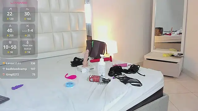 Snapshot of Alhana_pulido chatting on 12/24/24, 03:27 Alhana pulido online show from 12/24/24, 03:27