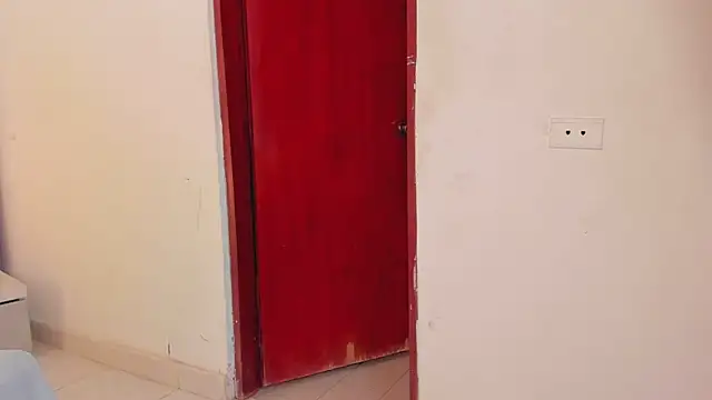 Snapshot of Alhana_pulido chatting on 02/18/25, 10:25 Alhana pulido online show from 02/18/25, 10:25