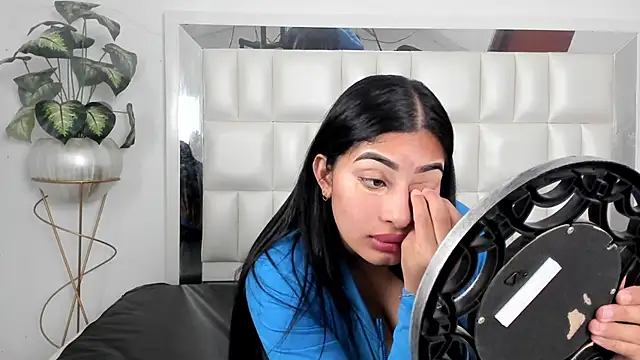 Snapshot of Alhana_pulido chatting on 09/09/25, 02:27 Alhana pulido online show from 09/09/25, 02:27